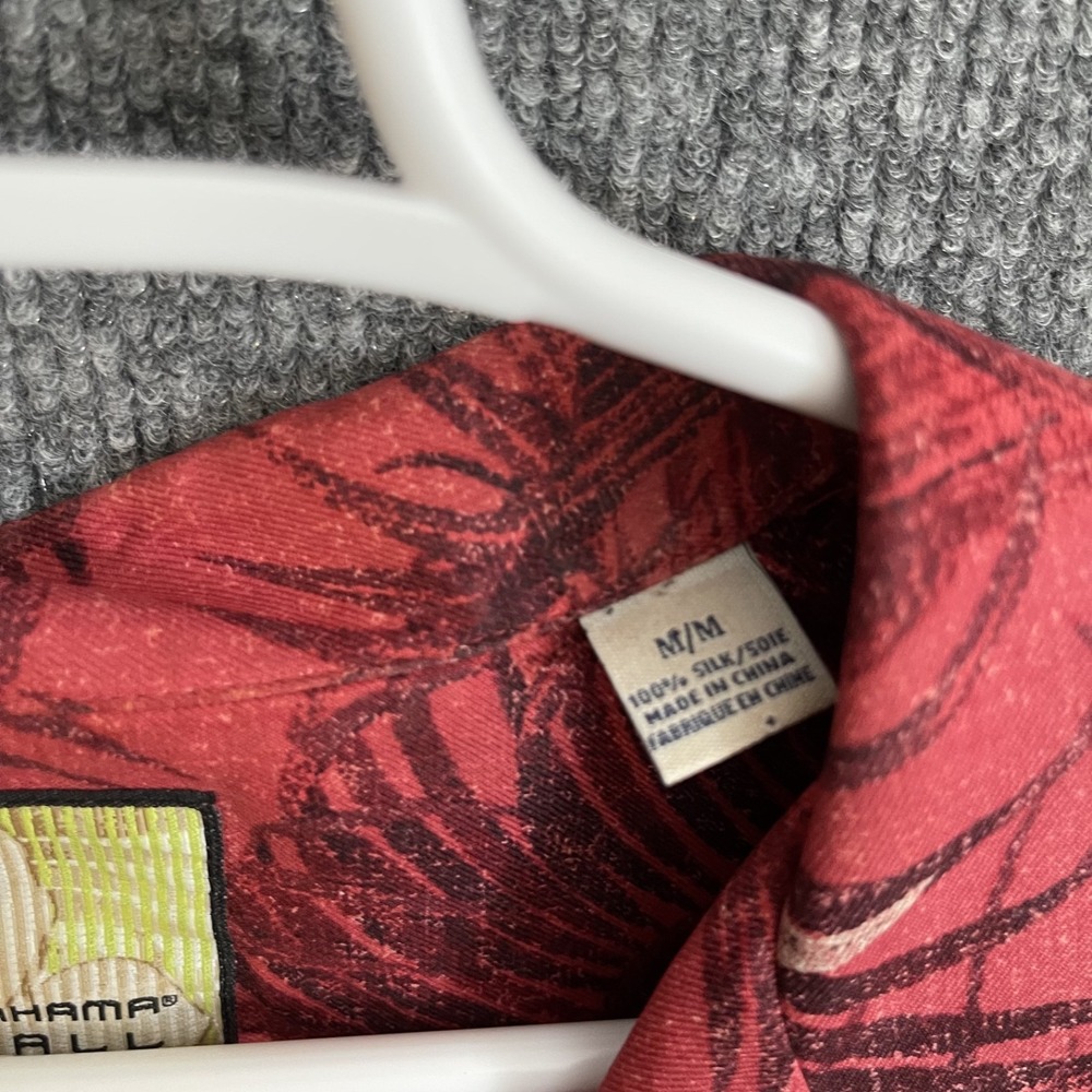 Tommy Bahama Football Silk Hawaiian Shirt Mens M Arizona Cardinals Button Up - Picture 7 of 16